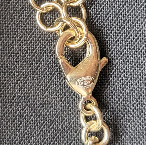 Brand new 2022 authentic Chanel double CC black and gold crstytal necklace - Picture 4 of 14